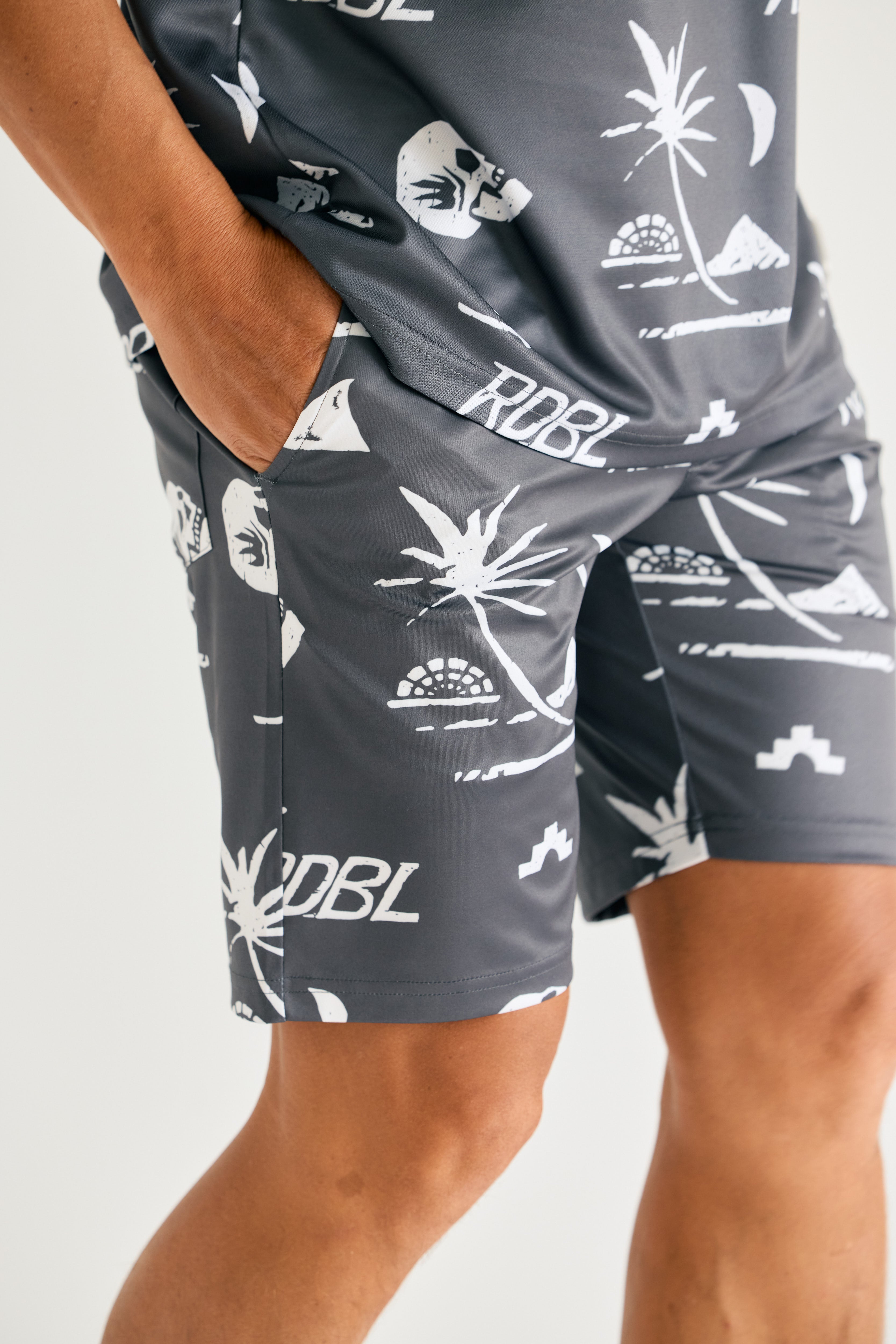 ラッシュショーツ