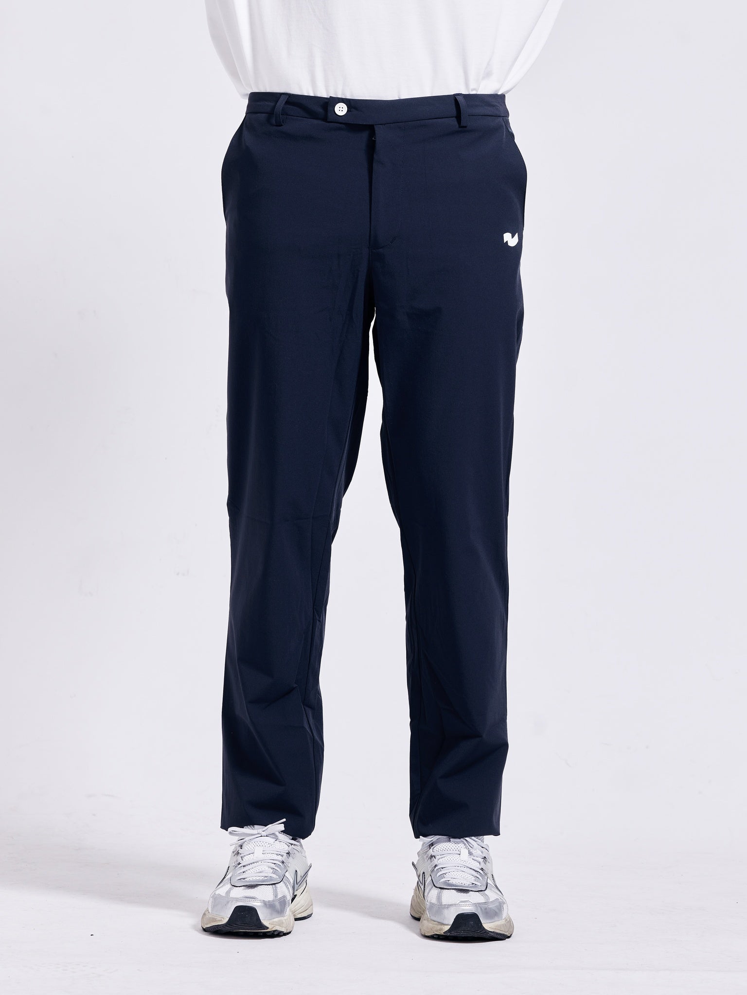 Stretch nylon tapered golf slacks