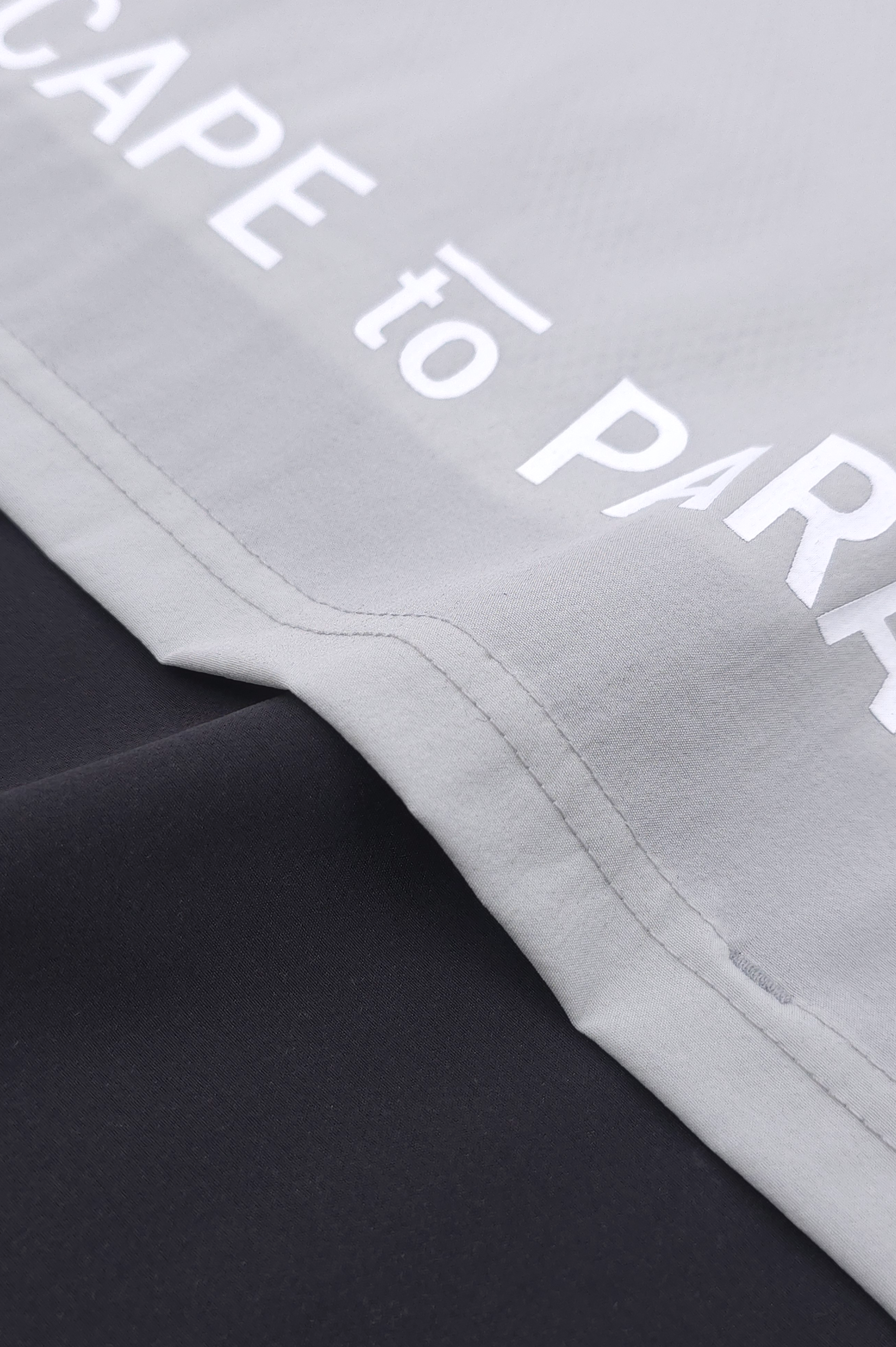 ストレッチナイロンプルオーバー/スニードジャック