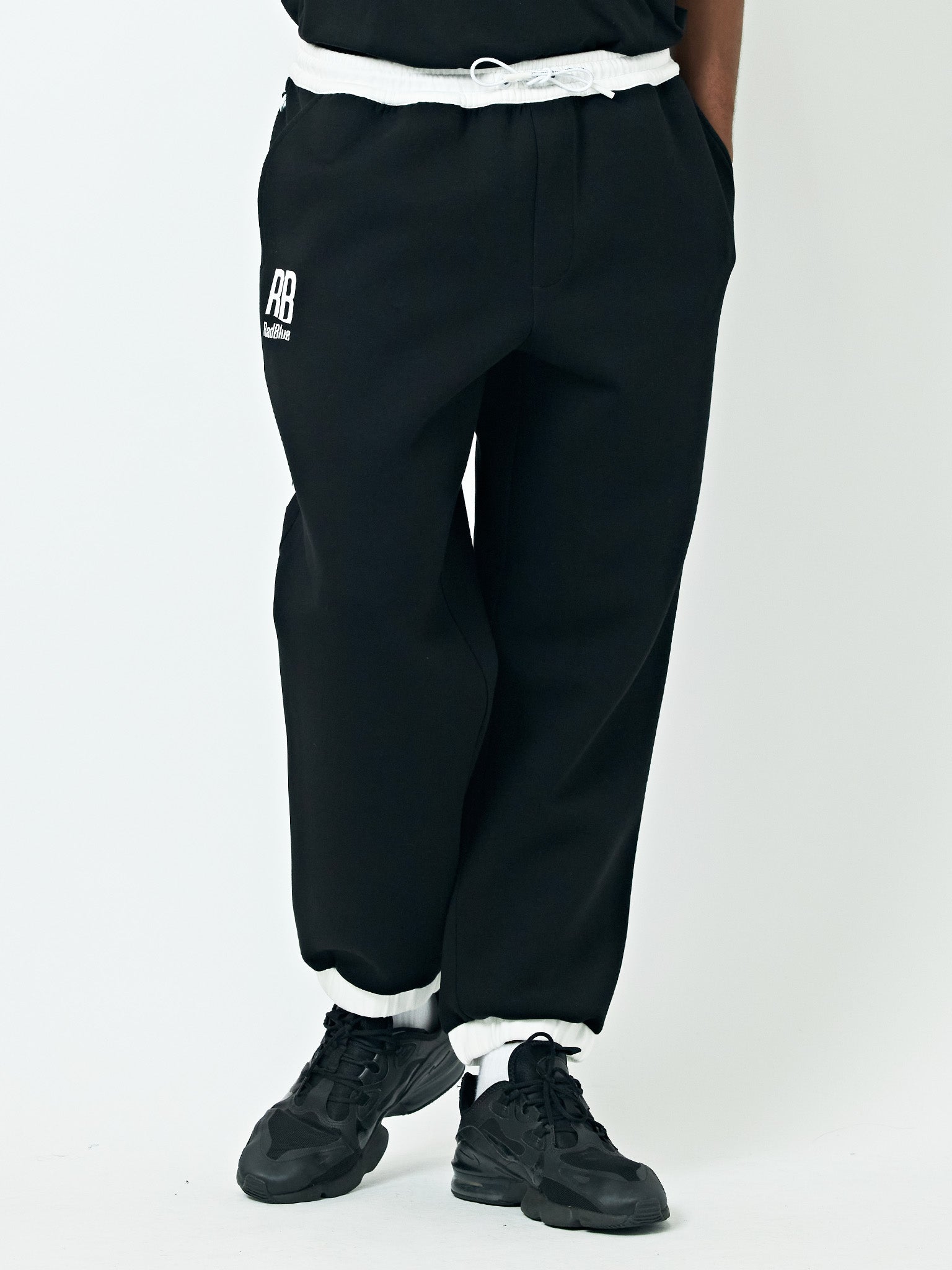 Air Tension® Two-Color Wide Jogger Pants