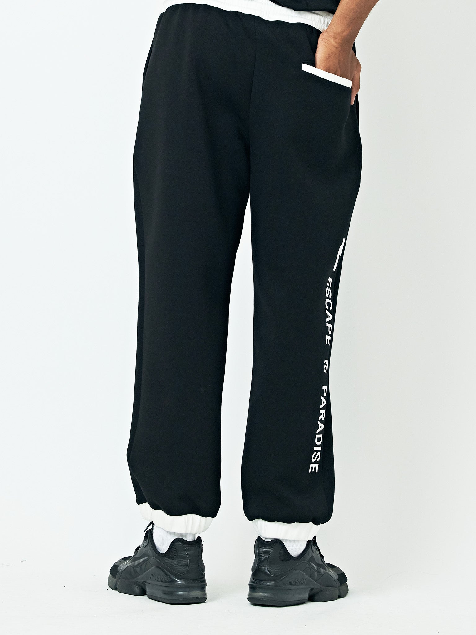 Air Tension® Two-Color Wide Jogger Pants