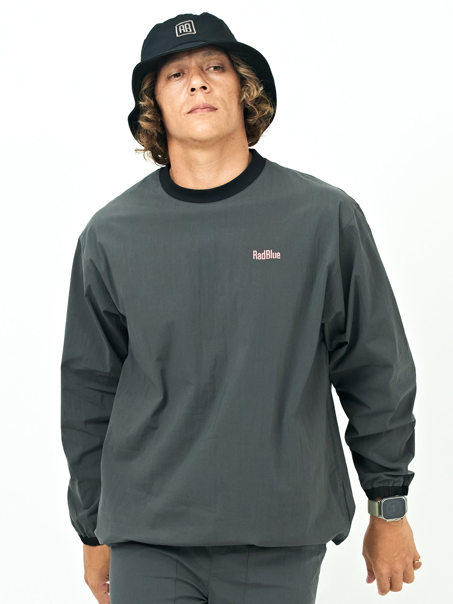 テックコットンナイロンプルオーバー 【arch logo】