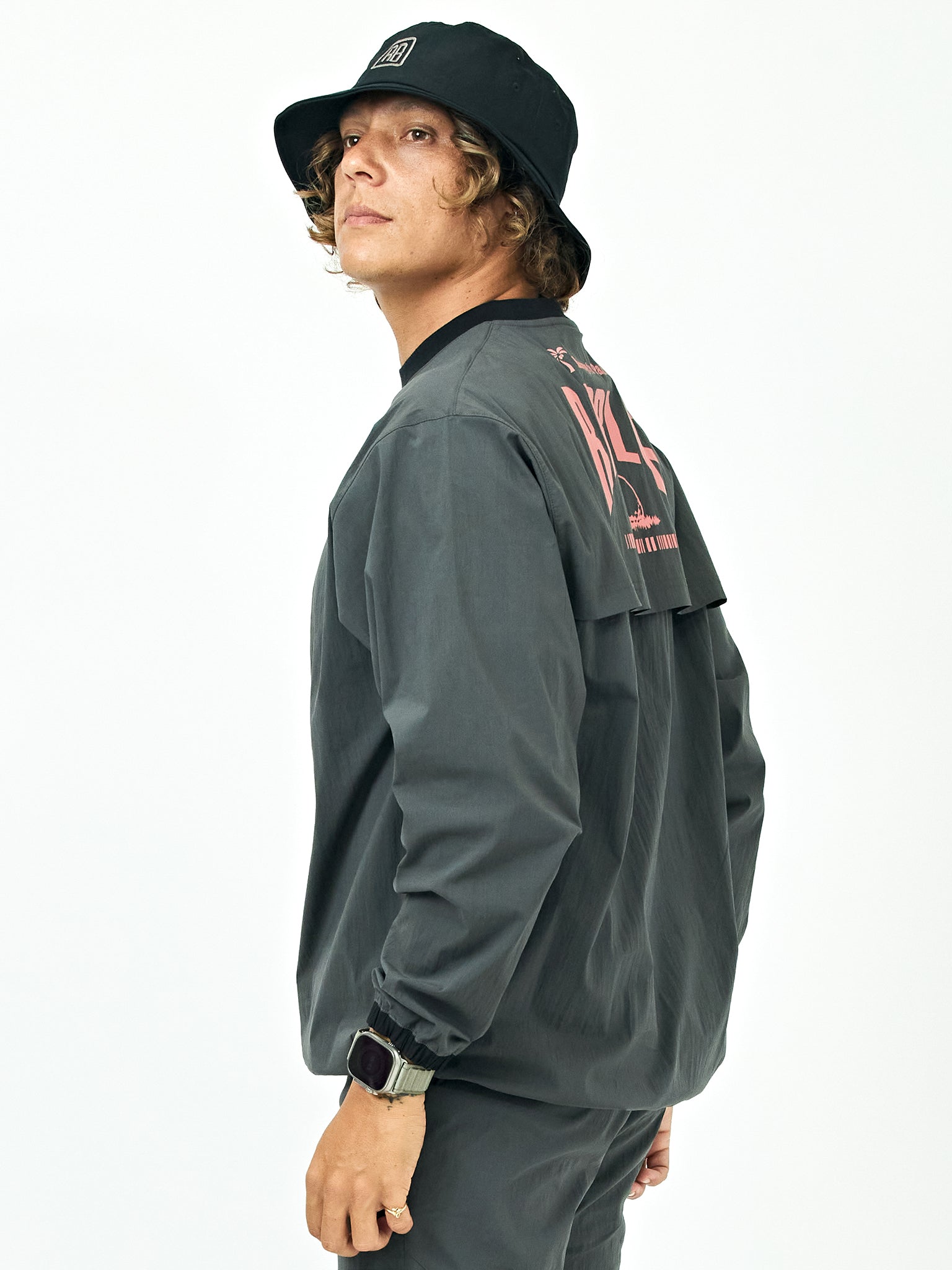 テックコットンナイロンプルオーバー 【arch logo】