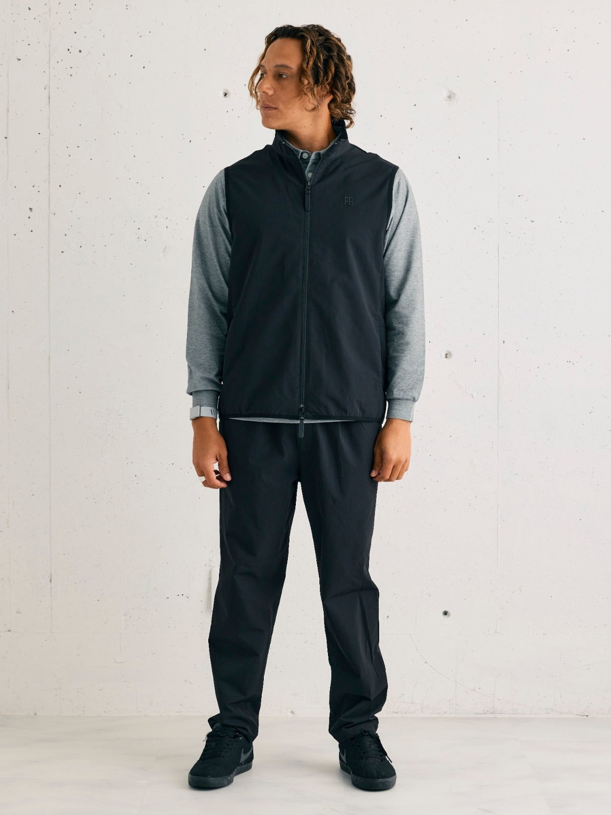 26AW GOLF COLLECTION LOOK 05 ナイロンストレッチ スタンドカラーベスト
